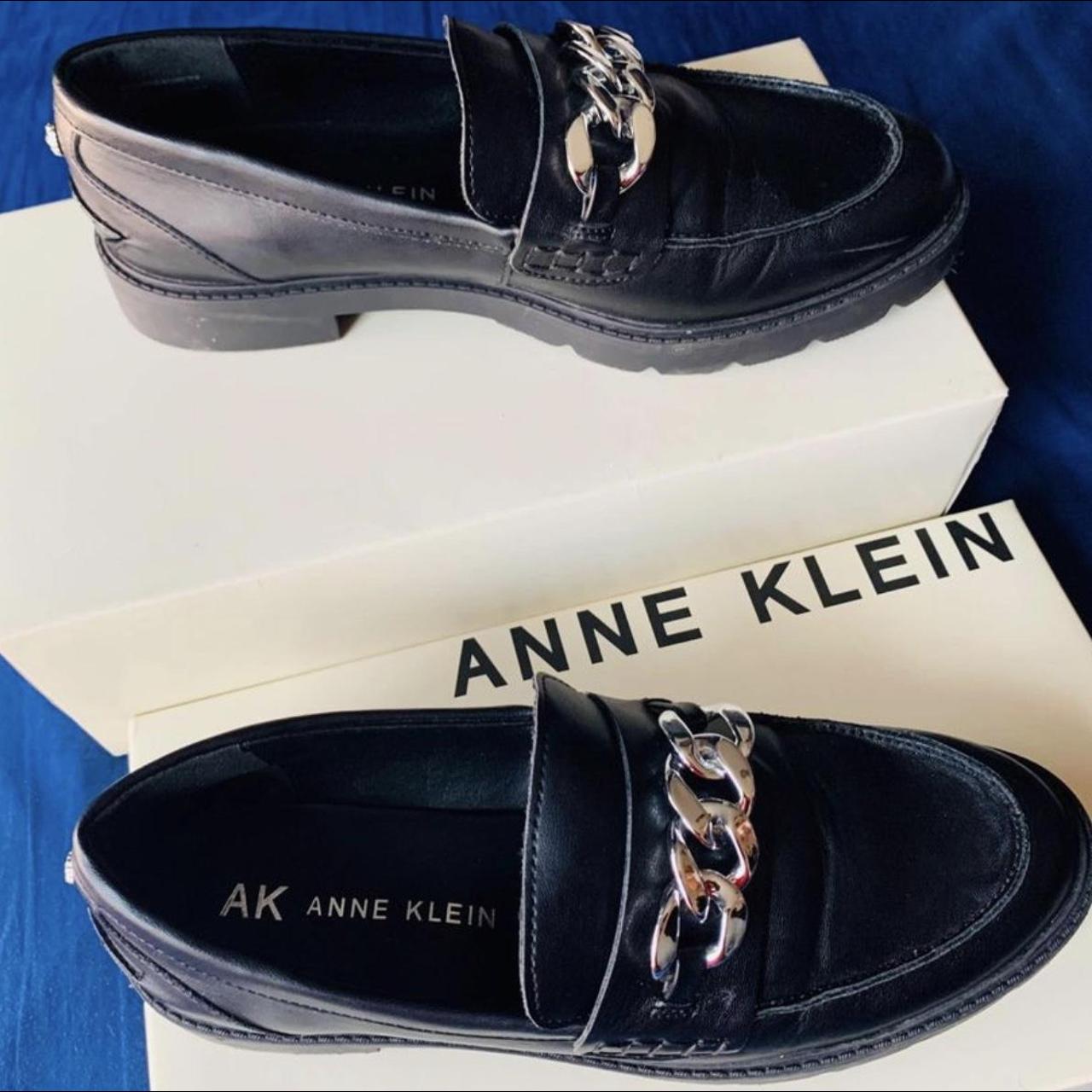 Anne klein store black loafers