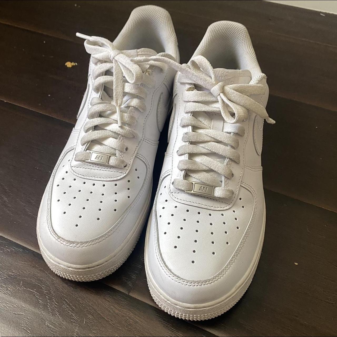 WHITE AIR FORCE 1 MENS SIZE 10 PRICE IS FIRM - Depop