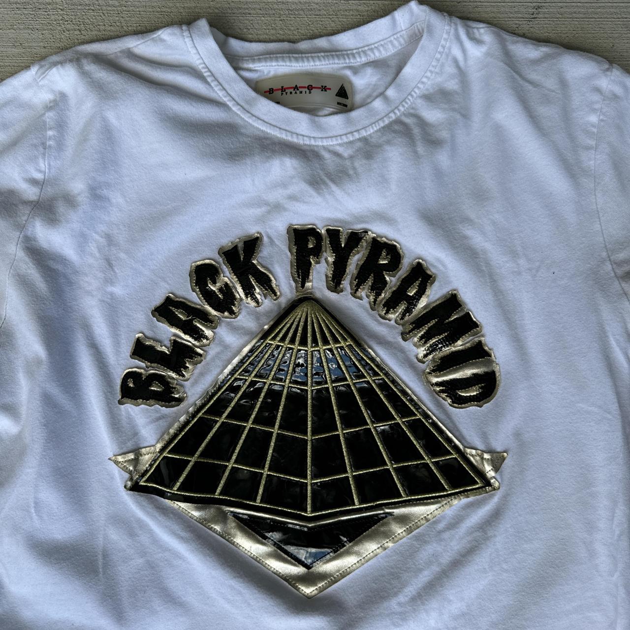 人気 black pyramid t シャツ