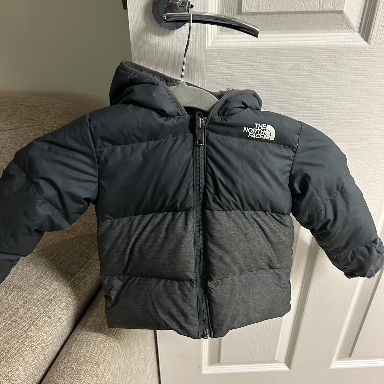 The north face baby coat size 12- 18 months , great...