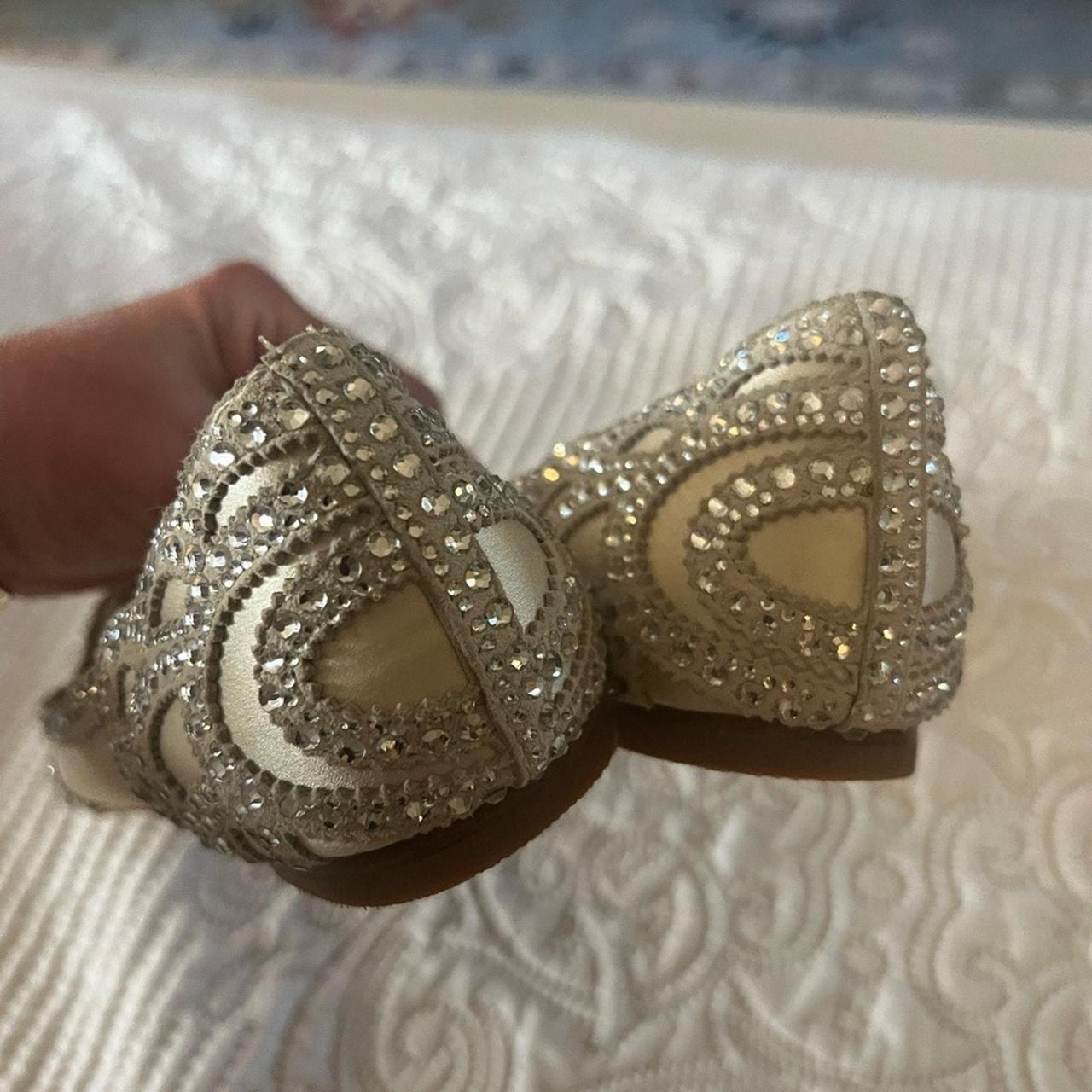 Betsey Johnson Jewel Badgley Mischka Women's Vana Pointed Toe