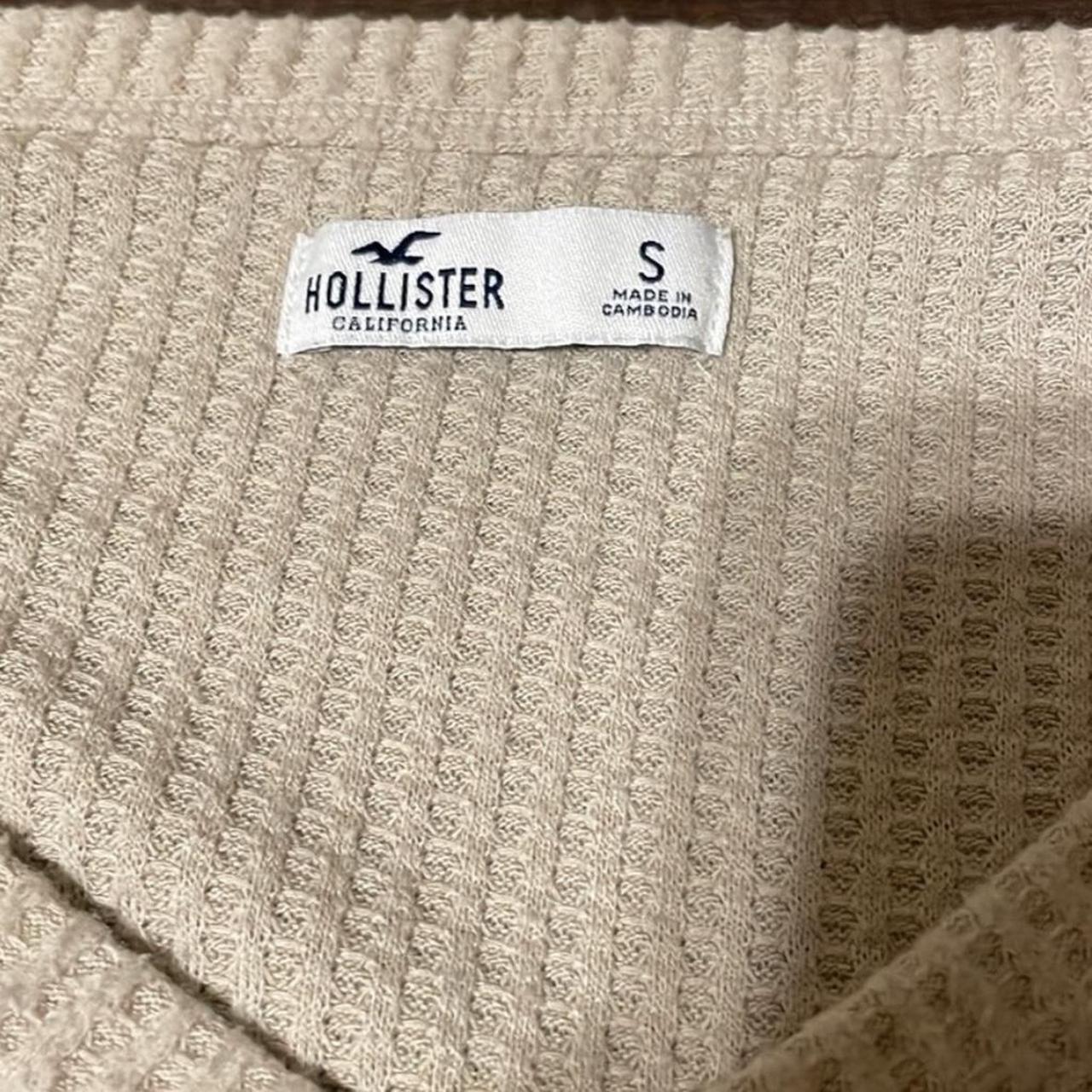 HOLLISTER Sand LONG SLEEVE STRETCH Ribbed SWEATER - Depop