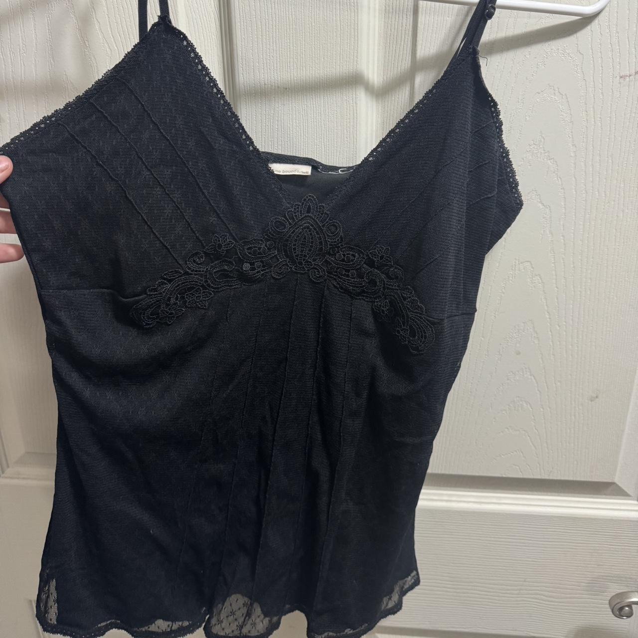 Black lacy tank top - Depop