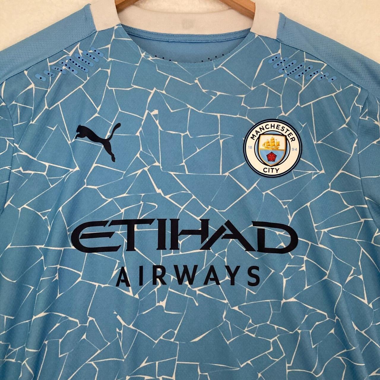 Puma Manchester City Etihad Airways Jersey Mens L... - Depop