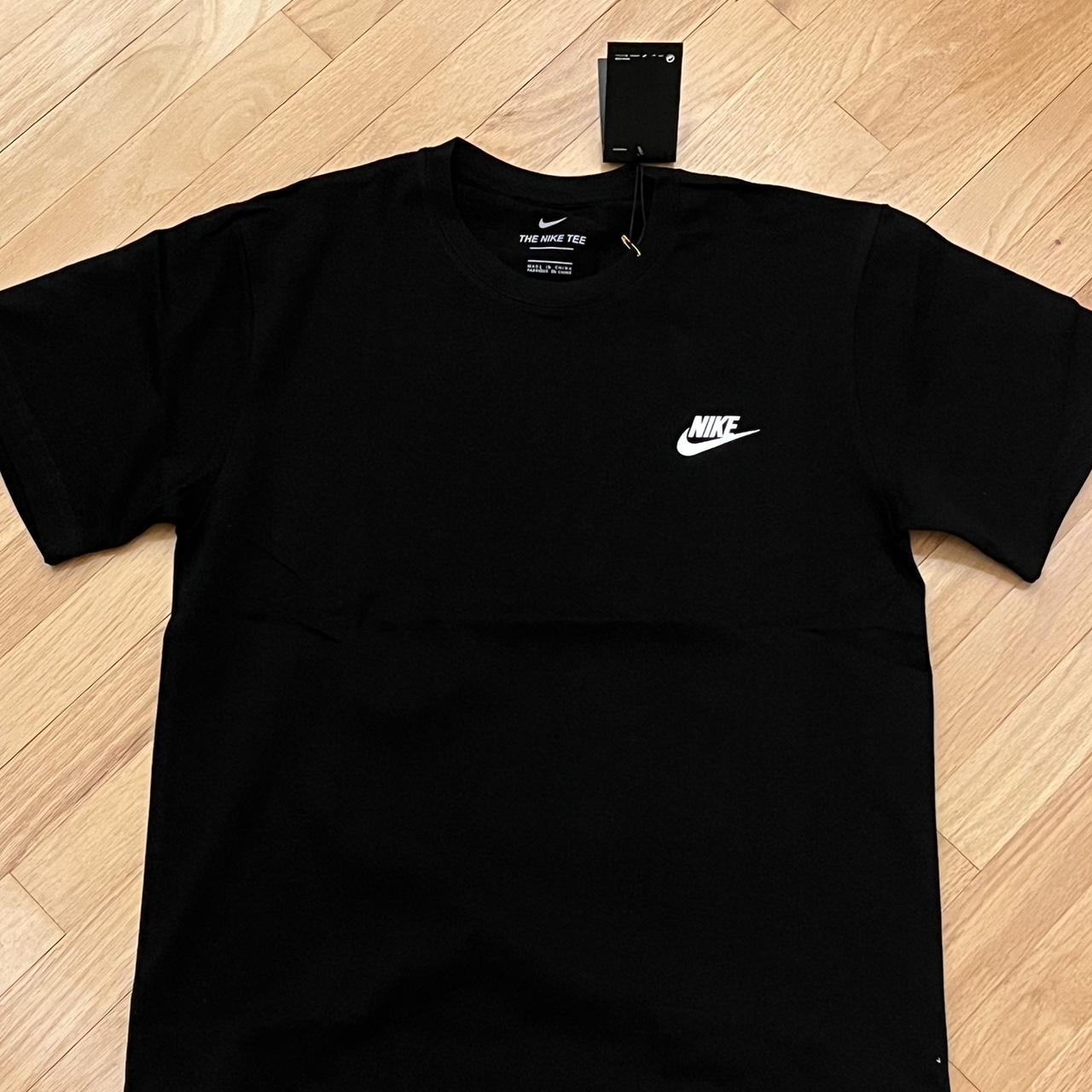 Medium men’s Nike shirt. comfy and brand new. - Depop