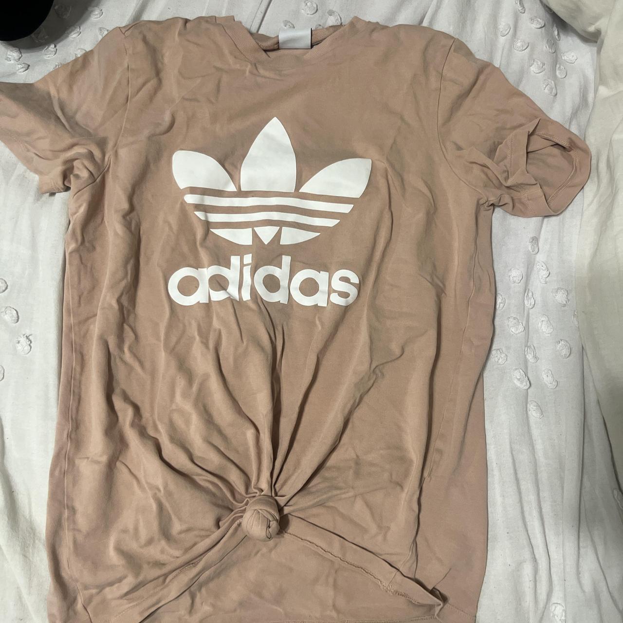 Adidas shops tan t shirt