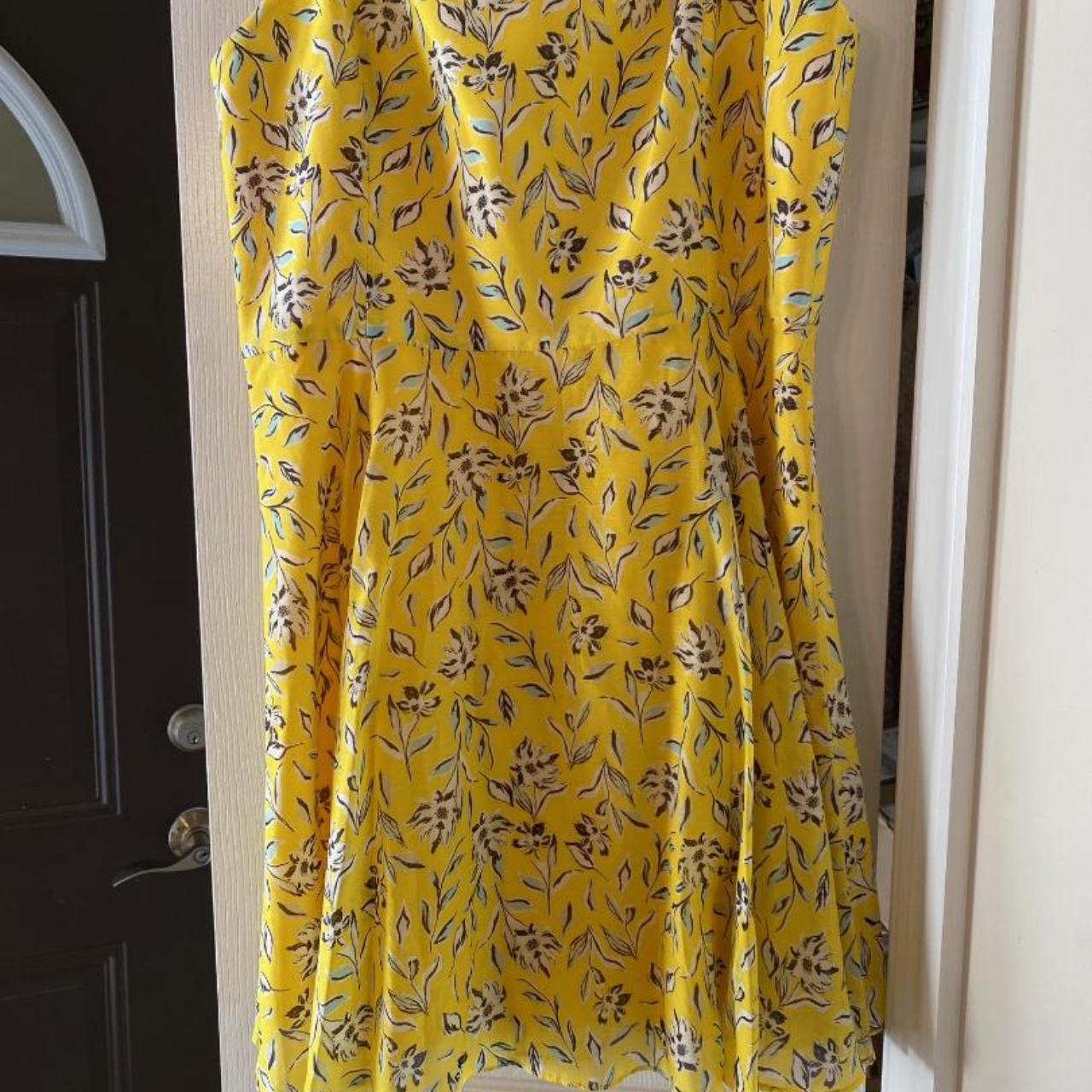 Alice + Olivia A-Line Dress Yellow Floral Print Mesh... - Depop