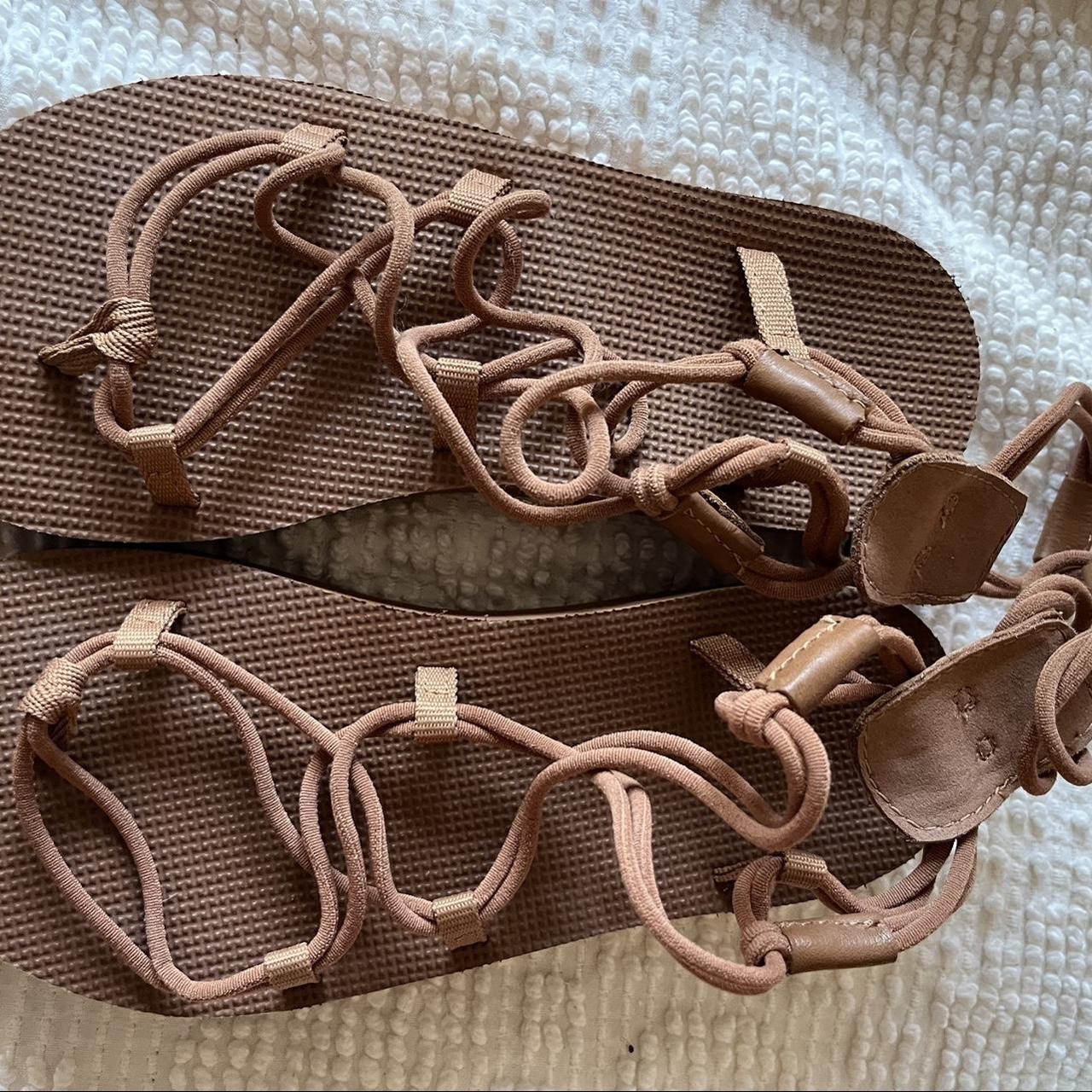 strappy sandals teva
