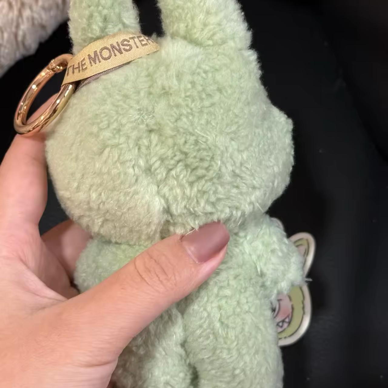 確実正規品 LABUBU green grape 確実正規品 LABUBU Green Grape - メルカリ