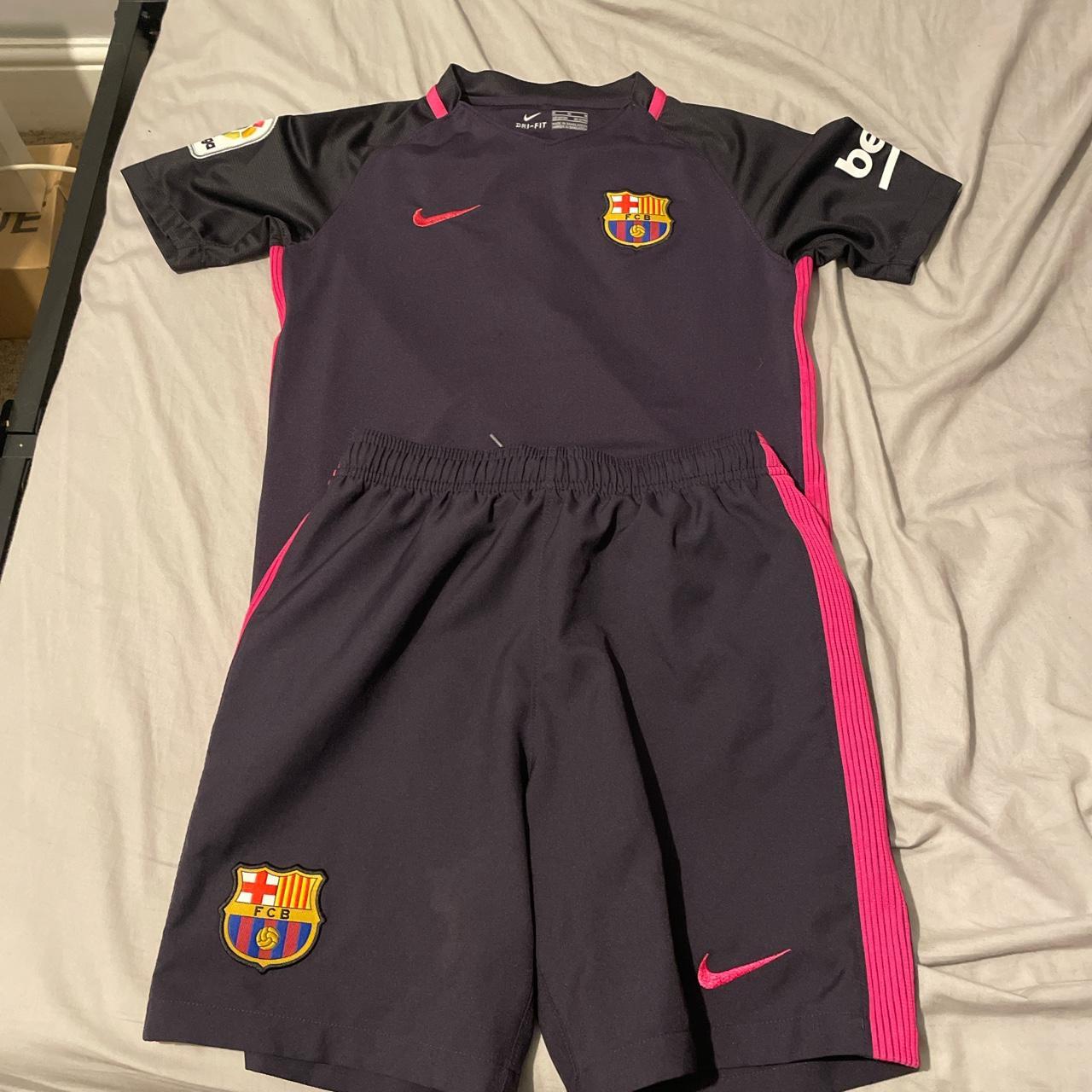 fc barcelona purple kit