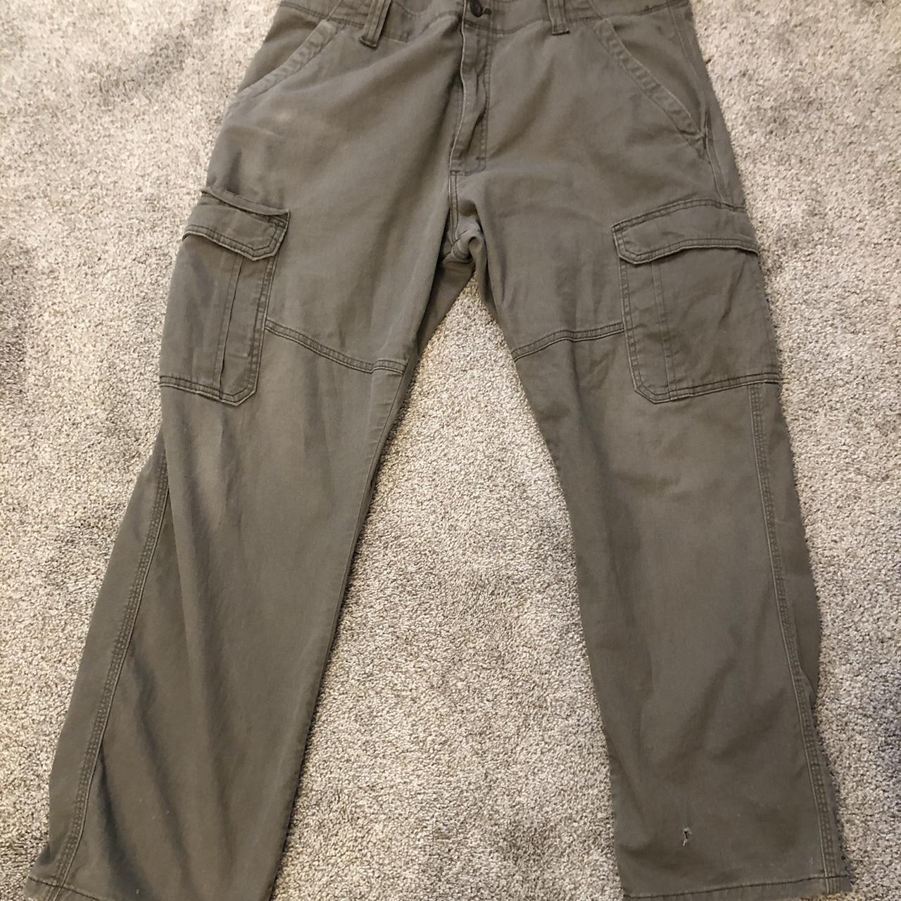 Relaxed fit wrangler cargos 36x30 - Depop