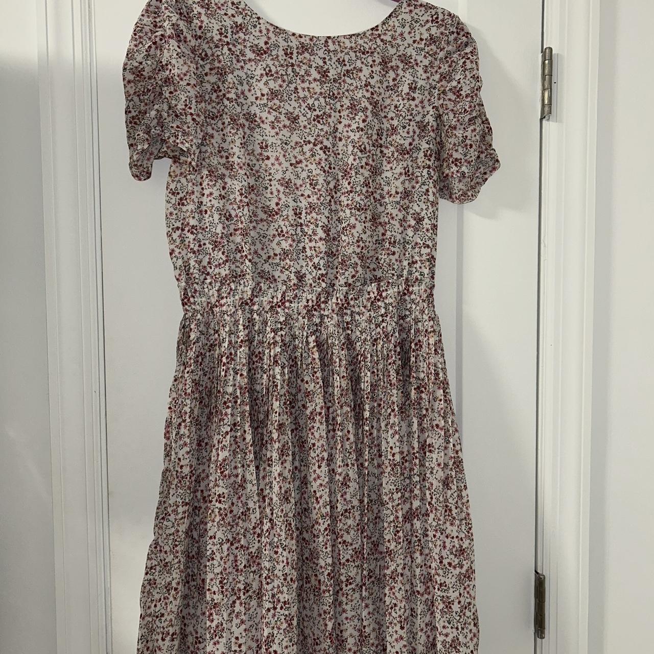 Pink floral loft dress - Depop