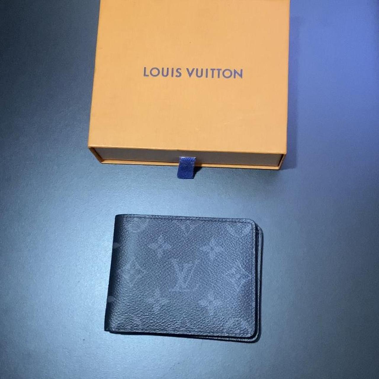 Gently used Louis Vuitton wallet. I don't want it - Depop