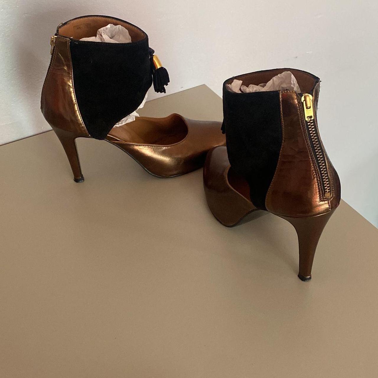 item listed by lola440