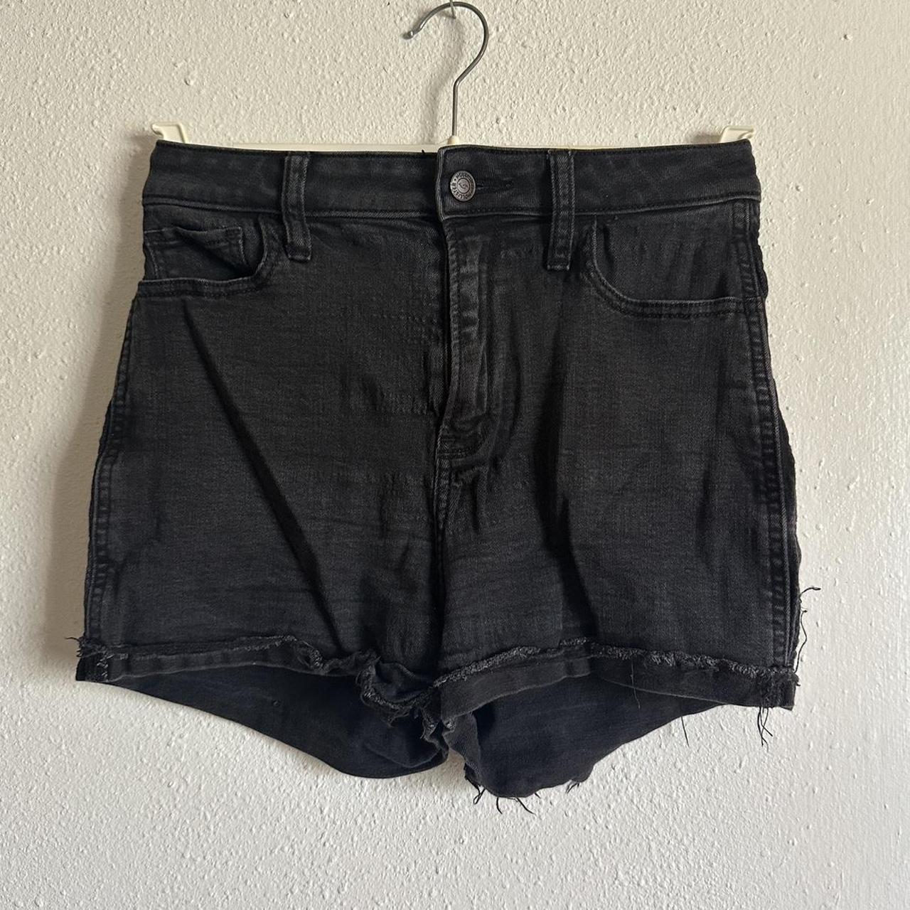 item listed by dressingnstyle