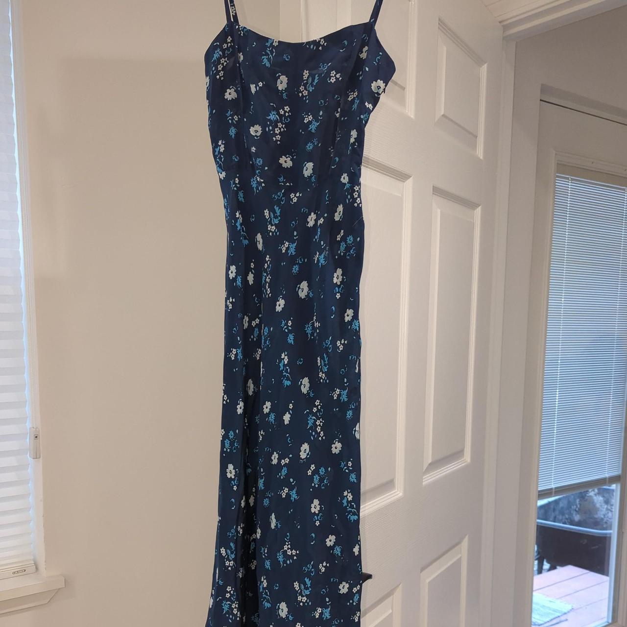 Realisation parr Amelia blue midi dress - Depop