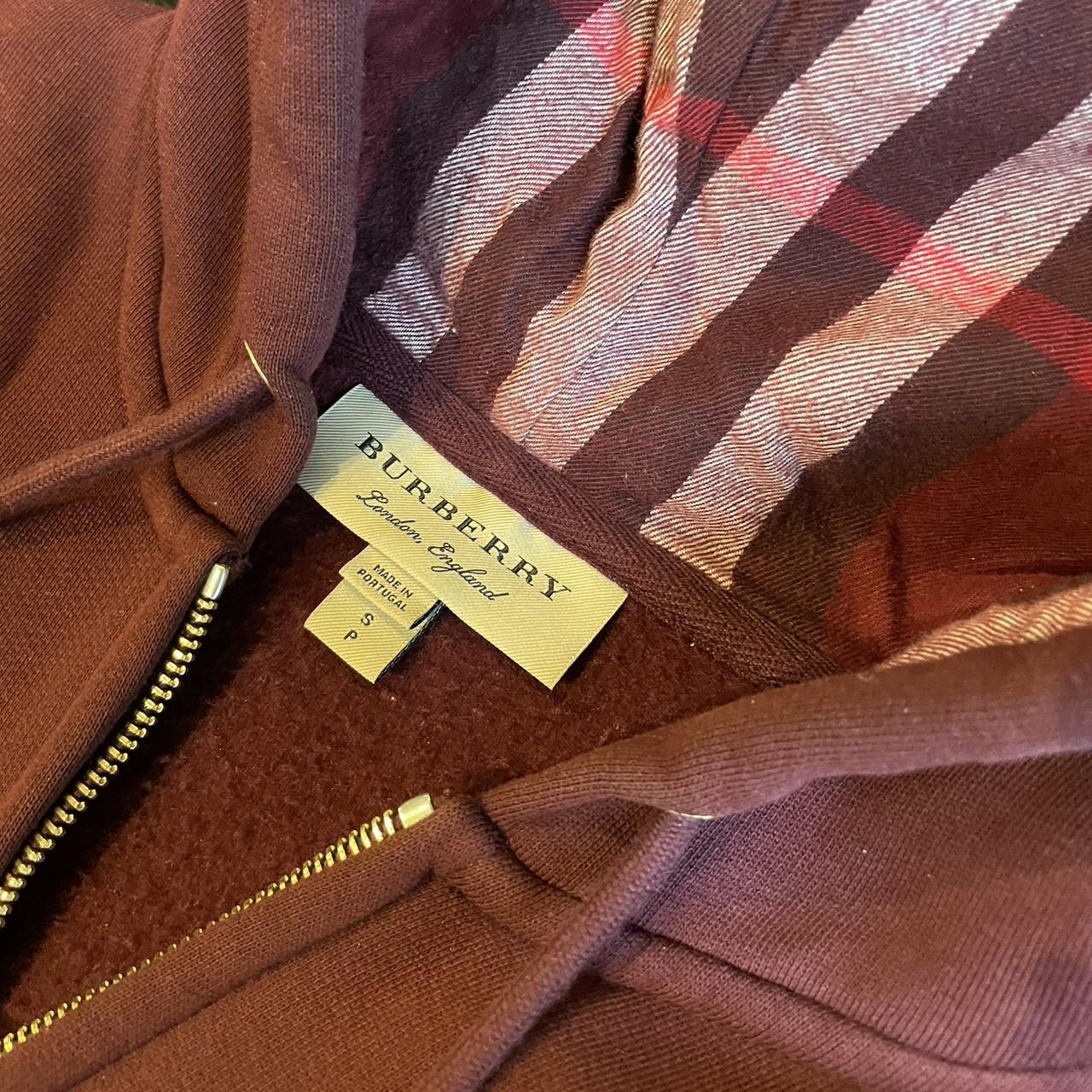 Burberry hoodie hotsell men's maroon