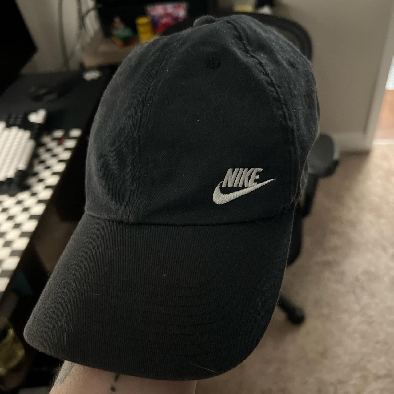 blacknike hat