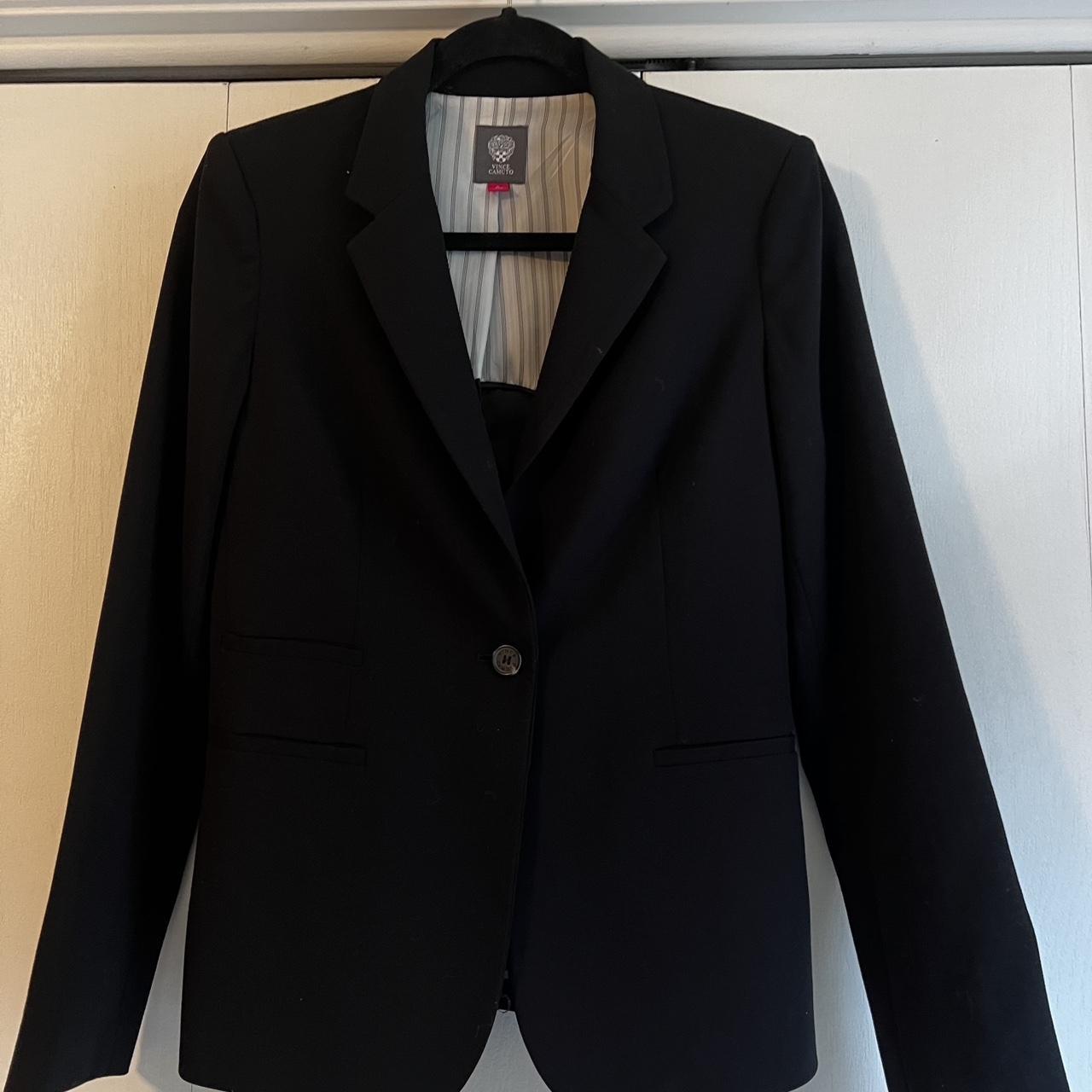 This Vince Camuto black blazer with a striped Depop