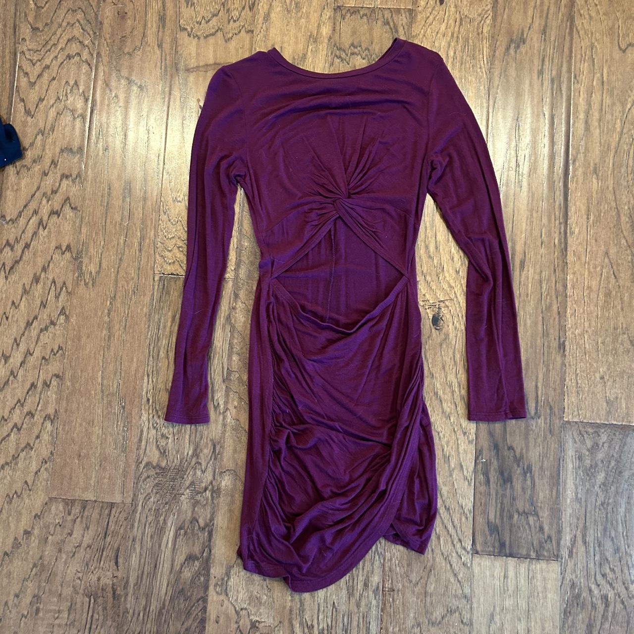 Dress with triangle cut out on stomach sale