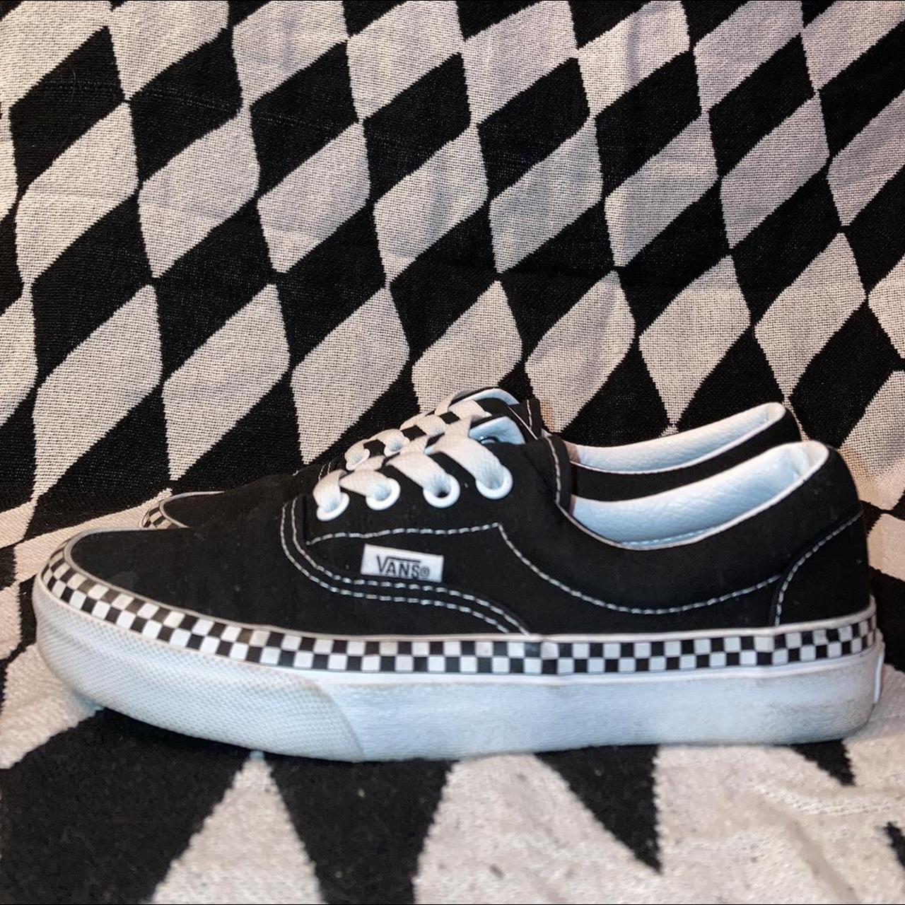 Vans era trainers store black white checkerboard