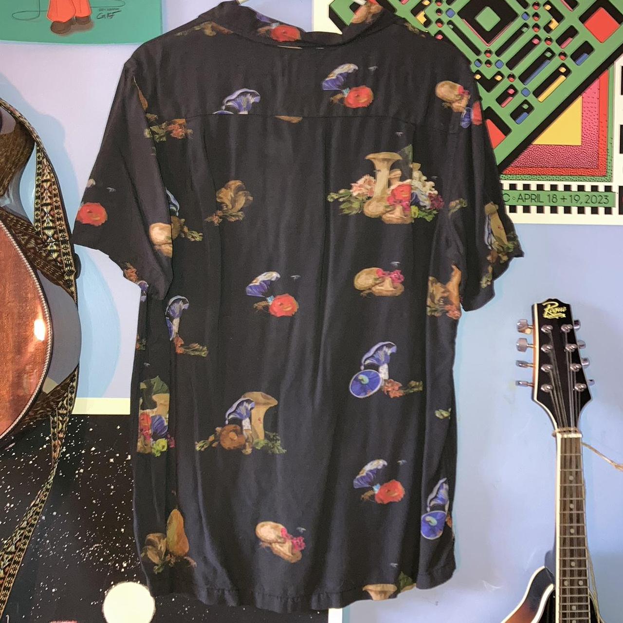 KNOW YOUR MUSHROOMS 00sヴィンテージ ロングスーブtシャツ Amazon | ヴィンテージレトログロウウィズザフローシャツ