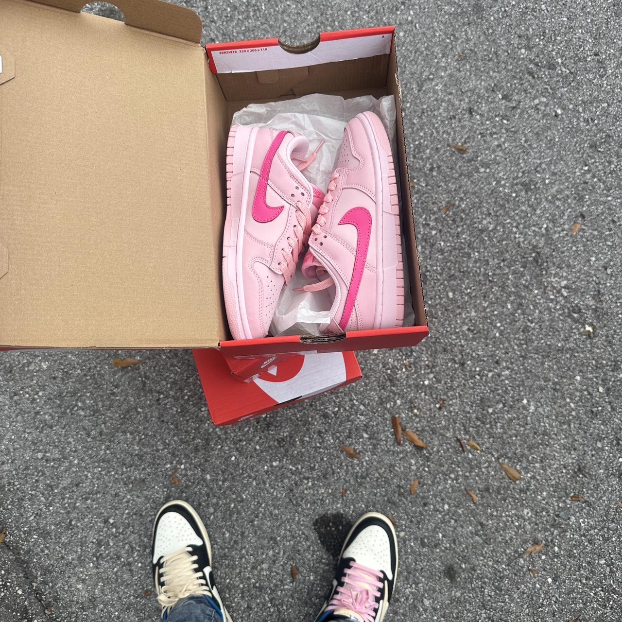 dusky pink nike trainers
