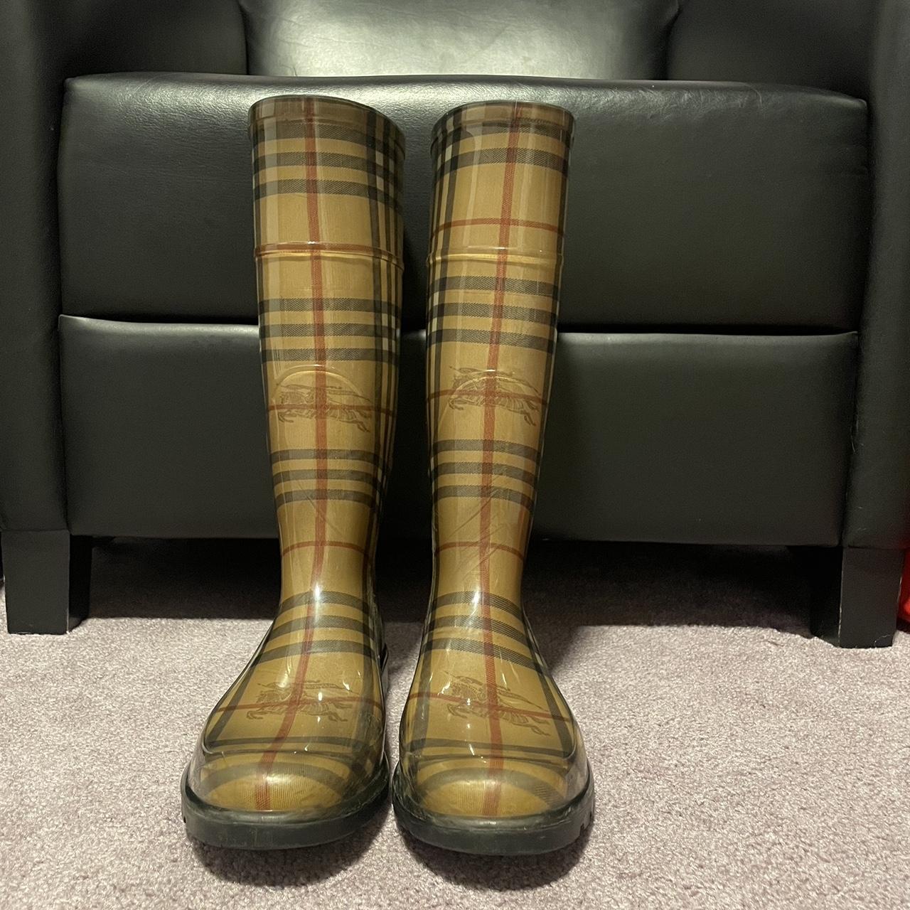 Authentic burberry cheap rain boots