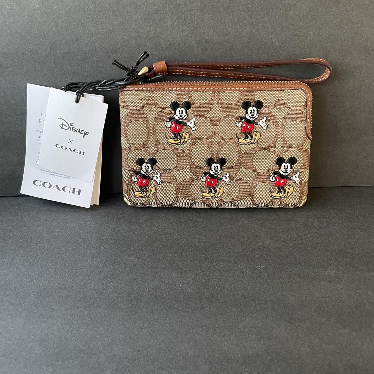 Coach christmas online wristlet