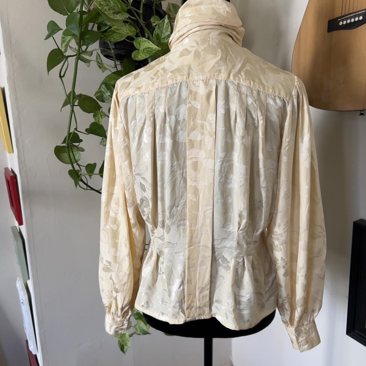 Vtg 90s Courtney Rhodes 100% Silk Buttercream Floral... | Depop