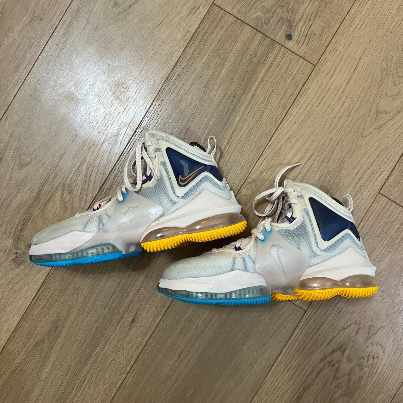 NIKE LEBRON 19 MINNEAPOLIS LAKERS for £180.00