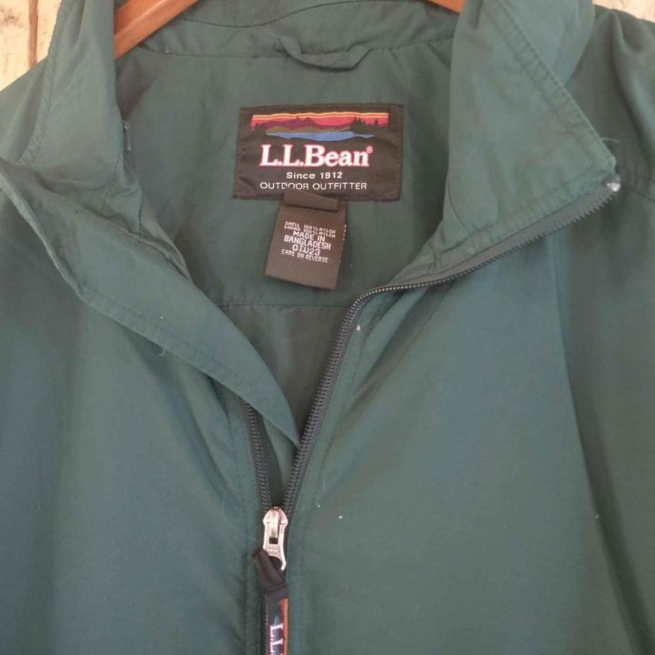 LL Bean Lighteight Jacket Full Zip Green Mens... - Depop