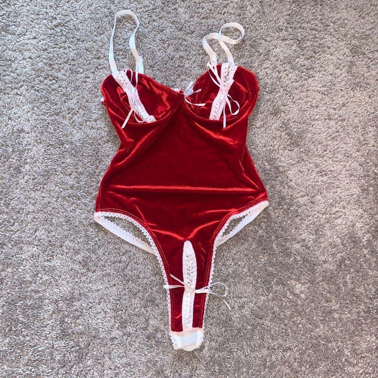 Red velvet-lingerie - Depop