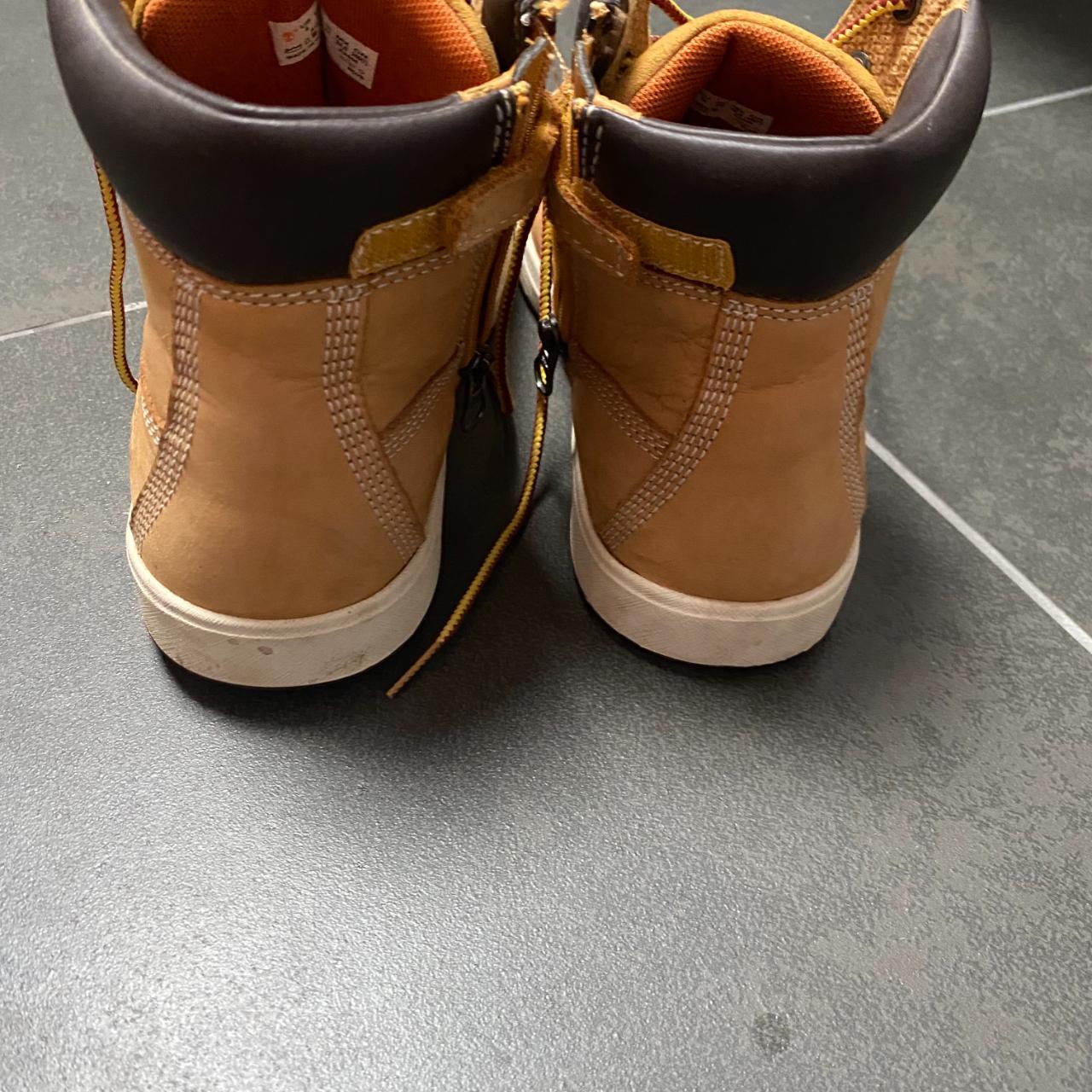 Boys Timberlands Good Condition Size UK: 5.5 - Depop