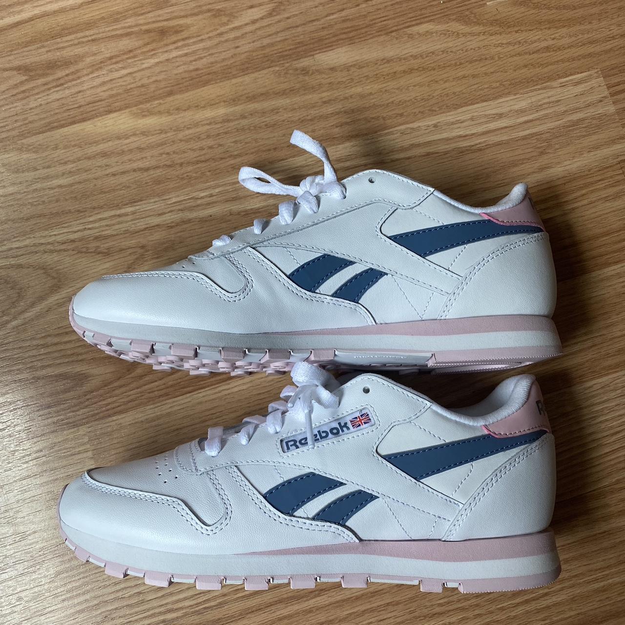 White and pink Reebok shoes used once - Depop