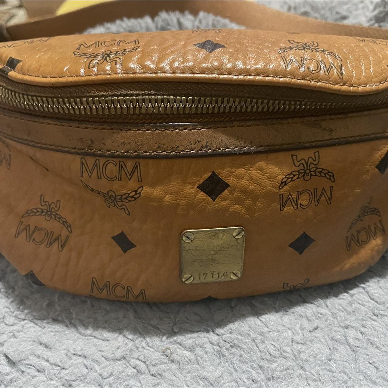 Mcm fanny pack online women's