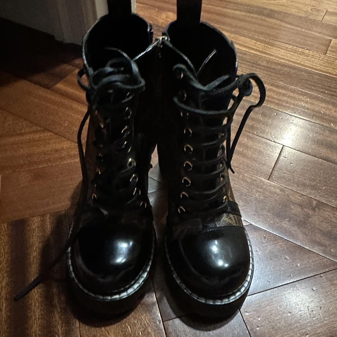 luvion vuitton boots