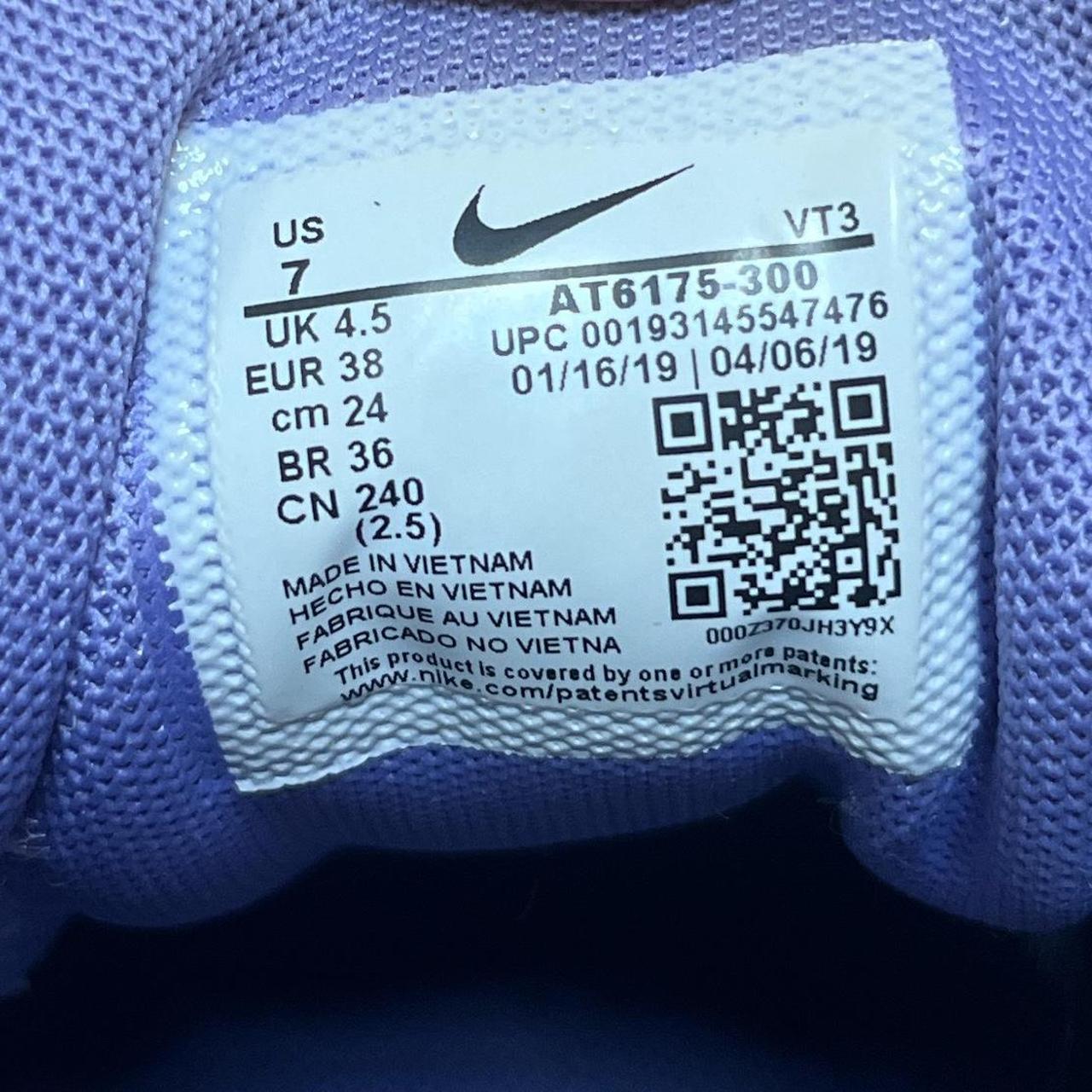 mystic green nike
