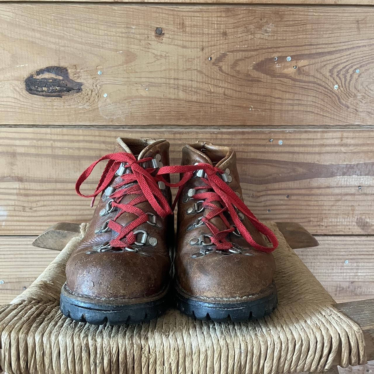 danner classic hiking boots