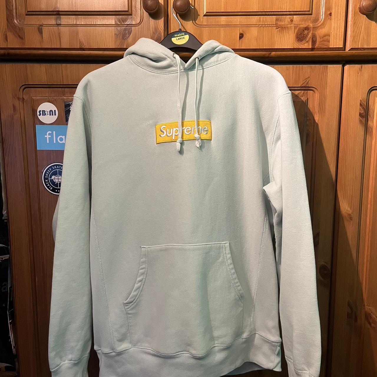 Sheep box clearance logo hoodie