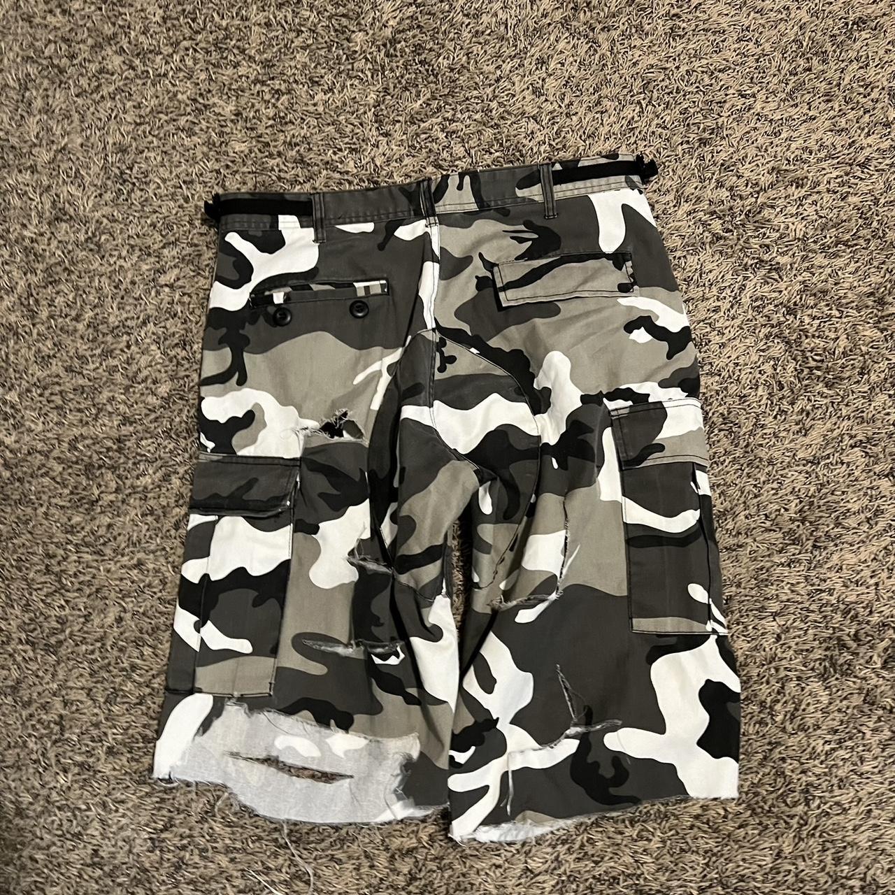 Camo distressed shorts Dm b4 buy - Depop