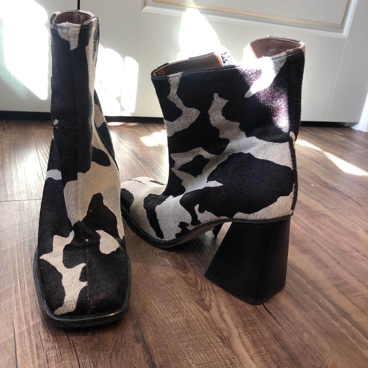 alohas cow print boots