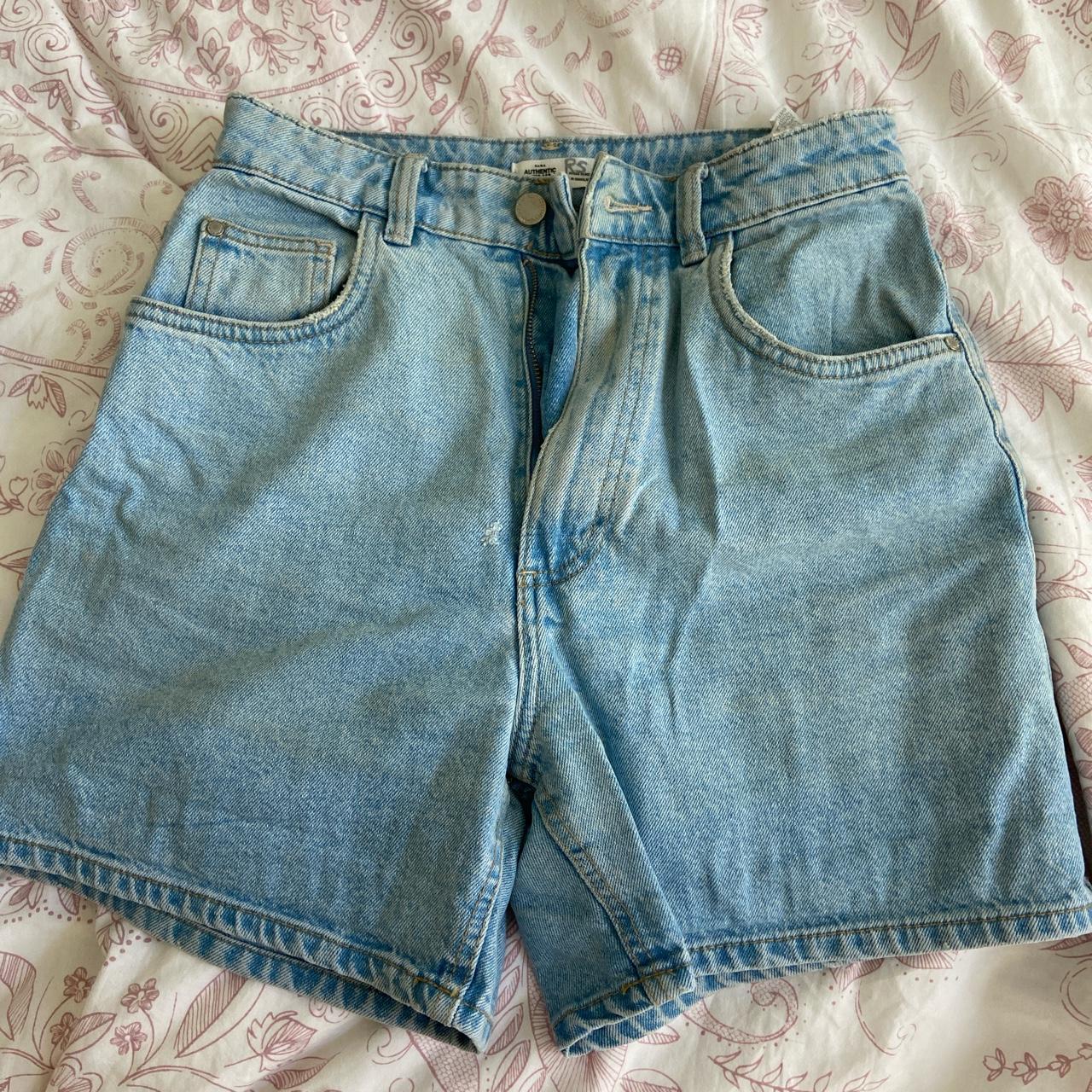 Oversized high waisted denim shorts size 26 - Depop