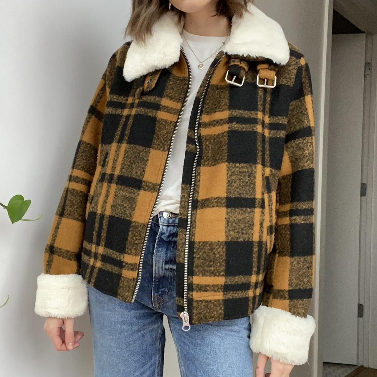 Plaid jacket with fur inside best sale