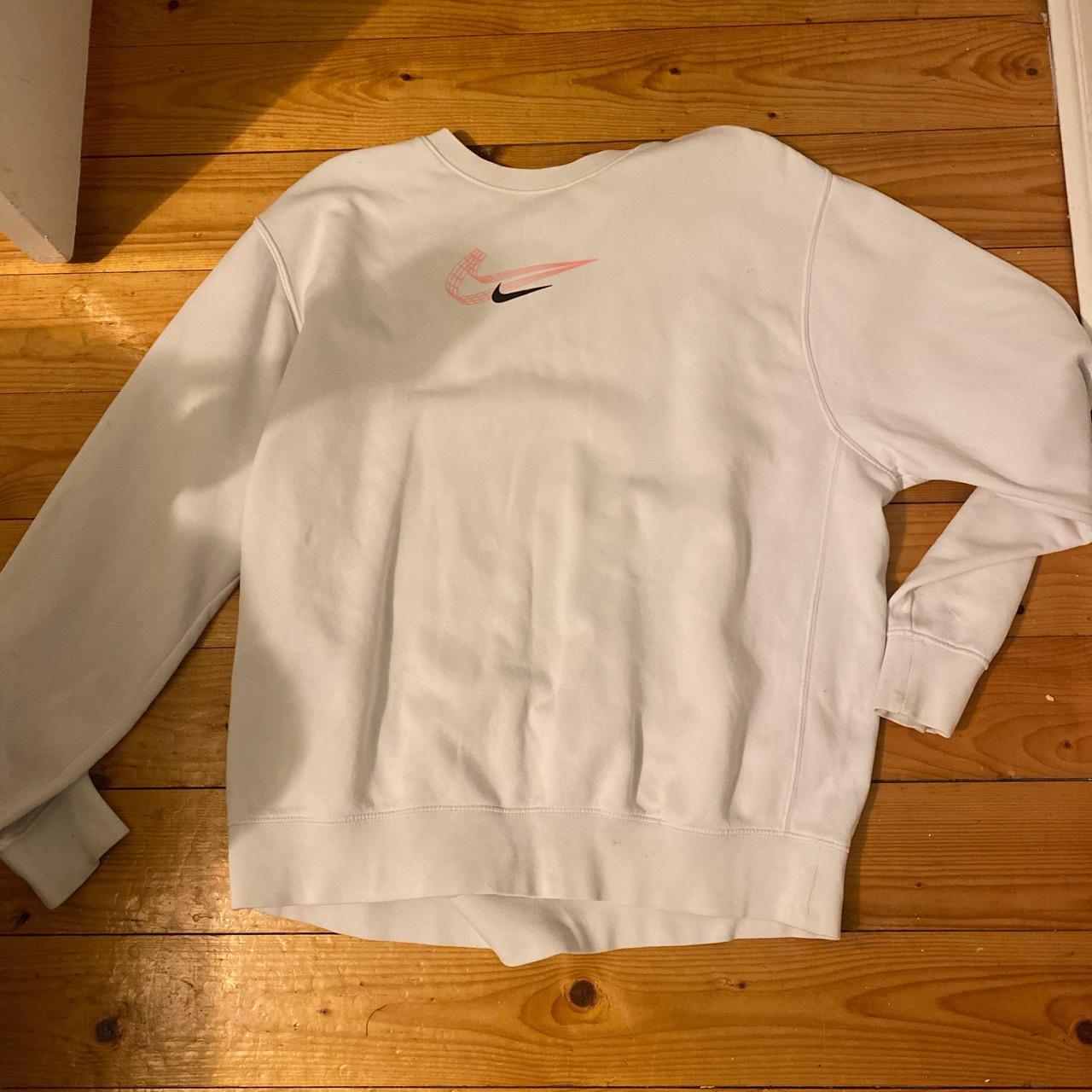 mens white nike jumper