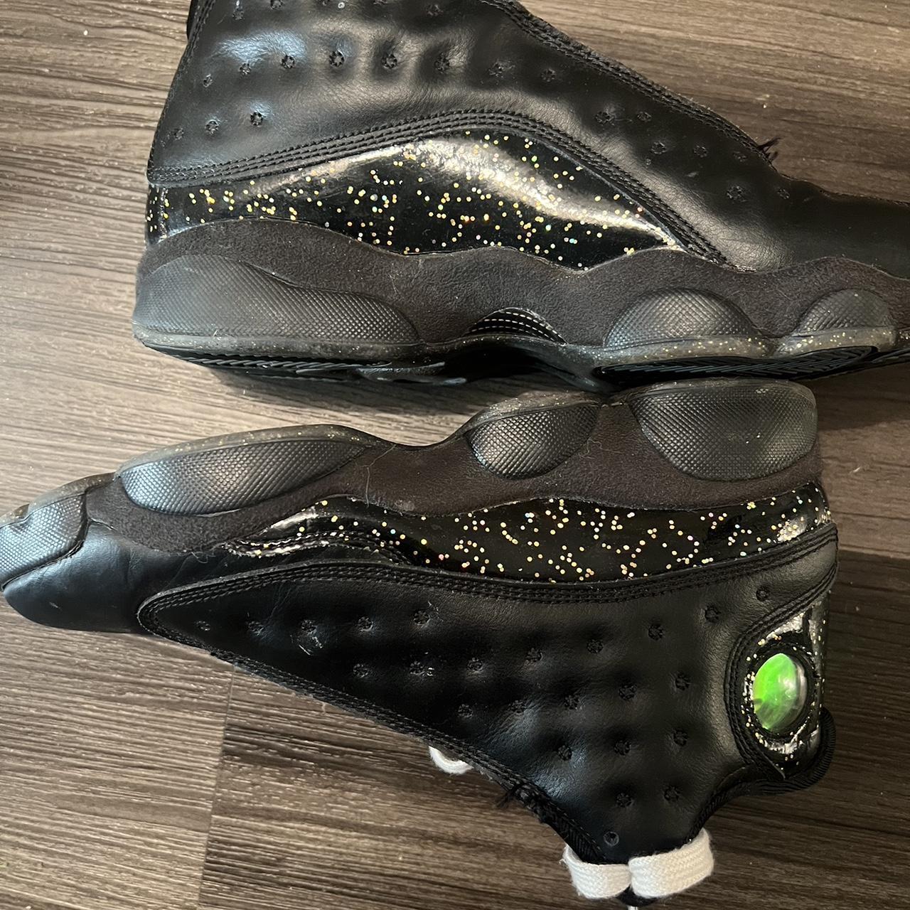 jordan 13 retros DOESNT COME WITH ORIGINAL LACES i