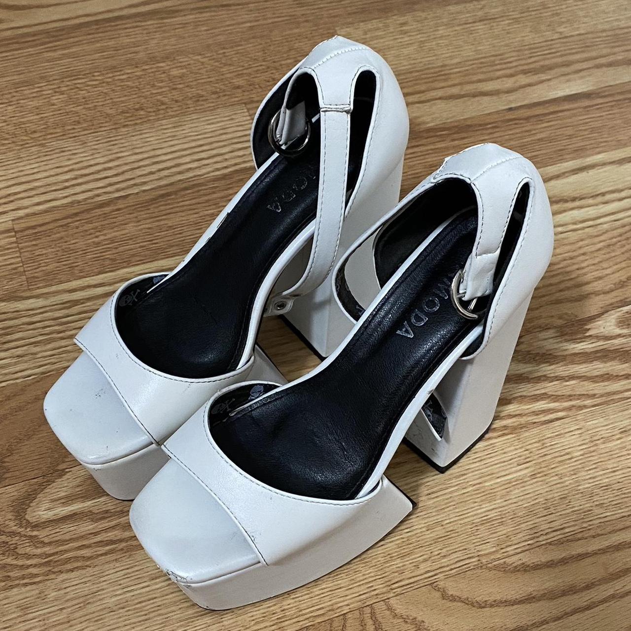 lamoda white heels