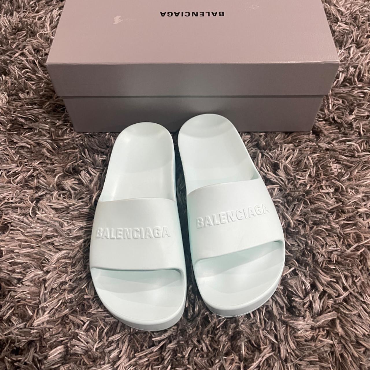 Balenciaga sale slides green