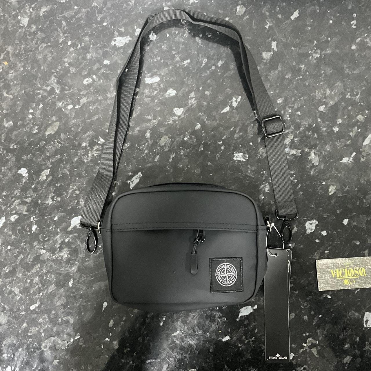 Stone island hot sale sling bag