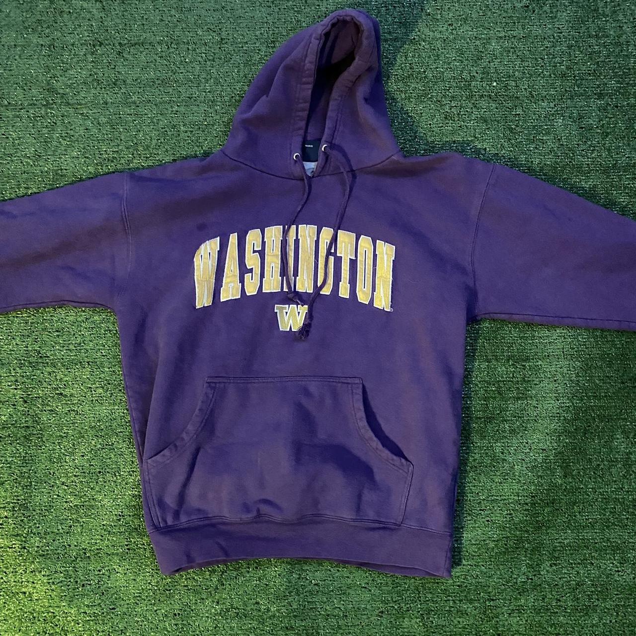 University of Washington hoodie no size but fits... - Depop